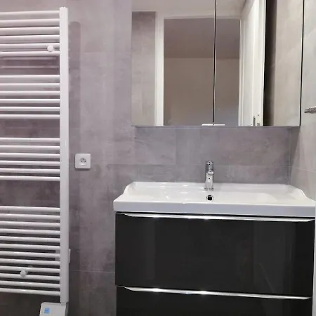 Detente Avec Terrasse Daire Antibes