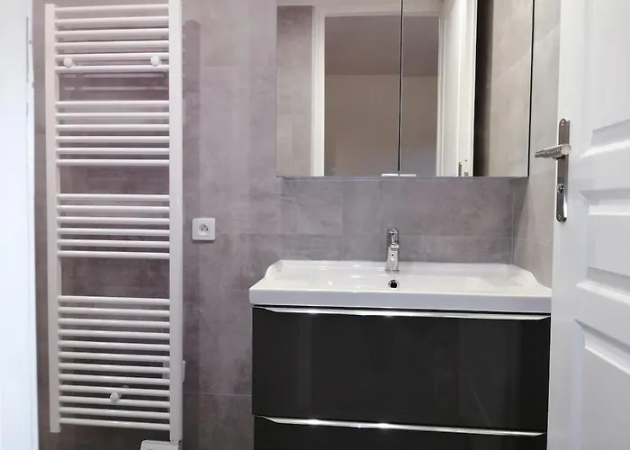 Detente Avec Terrasse Apartamento Antibes